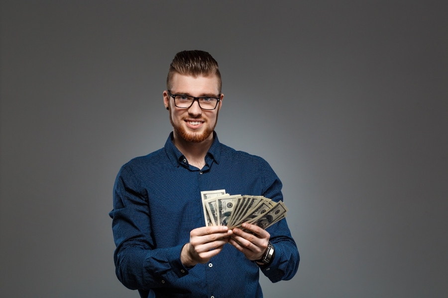 O empregador pode descontar do salário do empregado por um prejuízo causado dentro da empresa?